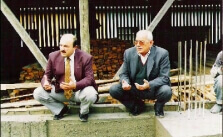 Kurucumuz Merhum Burhan Kemik ve Mehmet Kemik Yirmibeşoğlu Kemik Sitesinde Temel atılırken